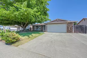 8267 Fieldpoppy Cir, Sacramento, CA 95828 - Photo 4