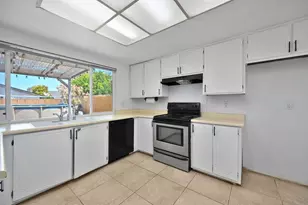 8267 Fieldpoppy Cir, Sacramento, CA 95828 - Photo 20
