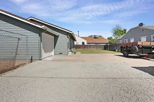 402 F St, Galt, CA 95632 - Photo 24