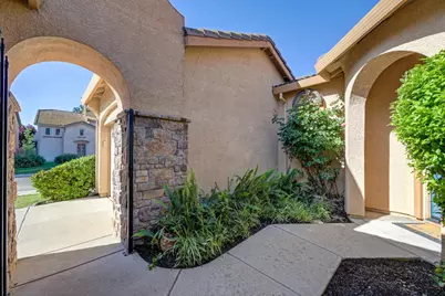 7209 Danberg Way, Elk Grove, CA 95757 - Photo 10