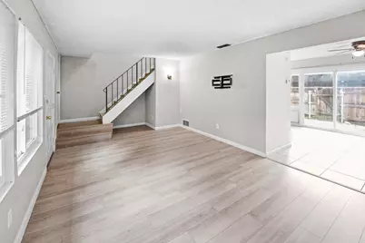 8853 La Riviera Drive #D, Sacramento, CA 95826 - Photo 4