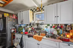 200 Lindley Dr, Sacramento, CA 95815 - Photo 6