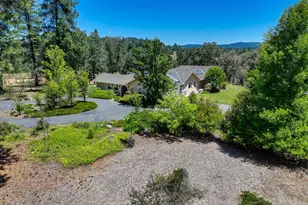 19539 Mountain Lion Rd, Grass Valley, CA 95945 - Photo 2