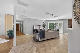 4380 Briarwood Dr, Sacramento, CA 95821 - Photo 8