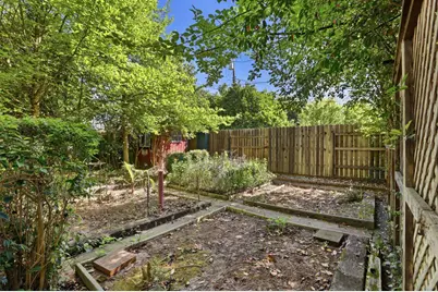 3917 Kings Way, Sacramento, CA 95821 - Photo 32
