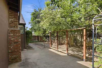 3917 Kings Way, Sacramento, CA 95821 - Photo 26