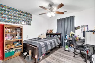980 Redwood St, Parlier, CA 93648 - Photo 16