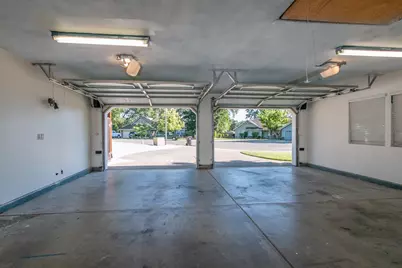 8481 Andre Court, Citrus Heights, CA 95610 - Photo 32