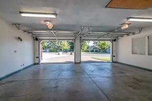 8481 Andre Ct, Citrus Heights, CA 95610 - Photo 32