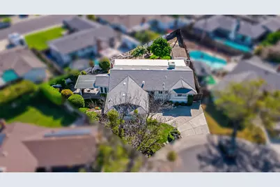 1008 Colonial Court, Modesto, CA 95350 - Photo 34