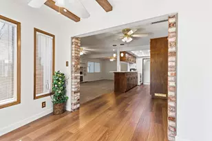 1008 Colonial Ct, Modesto, CA 95350 - Photo 8