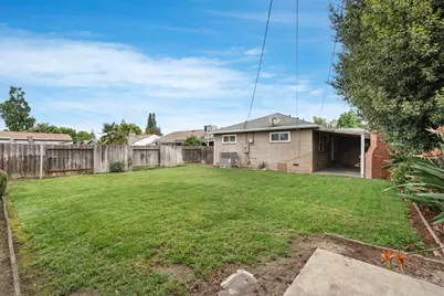 1606 W Lockeford Street, Lodi, CA 95242 - Photo 22