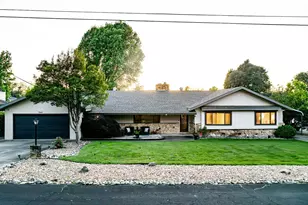 7465 Red Bud Rd, Granite Bay, CA 95746 - Photo 2