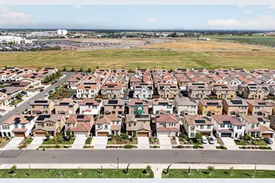 10517 Etude Way, Elk Grove, CA 95757 - Photo 52