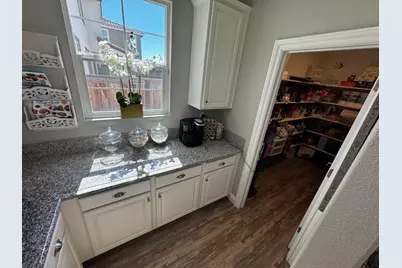 8026 Prairie Hawk Way, Sacramento, CA 95829 - Photo 14