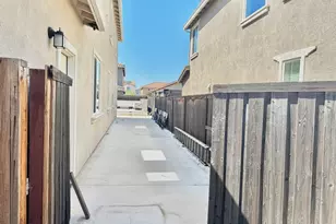 8026 Prairie Hawk Wy, Sacramento, CA 95829 - Photo 24