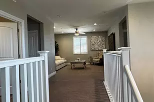 8026 Prairie Hawk Wy, Sacramento, CA 95829 - Photo 20