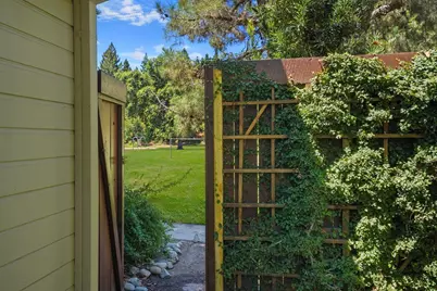 1906 University Park Drive, Sacramento, CA 95825 - Photo 36