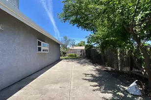 2715 Wood Violet Way, Sacramento, CA 95822 - Photo 18