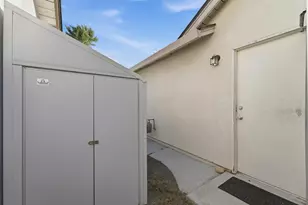 2037 Zeeland Ct, Modesto, CA 95356 - Photo 32