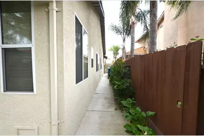 225 Stonewood Drive, Los Banos, CA 93635 - Photo 38
