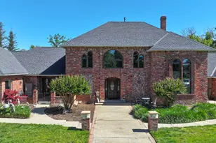 10872 Sheldon Woods Way, Elk Grove, CA 95624 - Photo 2