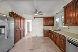 155 N 7th St, Chowchilla, CA 93610 - Photo 10