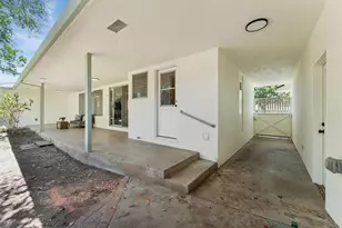 6001 S Land Park Dr, Sacramento, CA 95822 - Photo 24