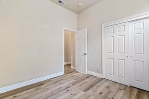 8862 Laguna Star Dr, Elk Grove, CA 95758 - Photo 22