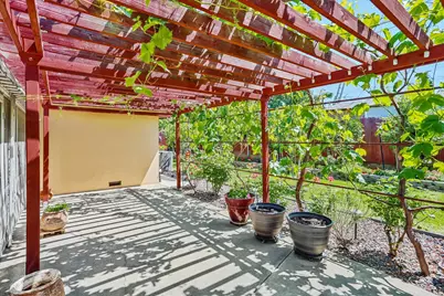 6542 Melbourne Way, Citrus Heights, CA 95621 - Photo 32