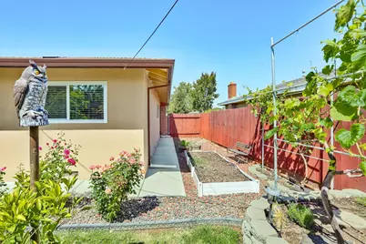 6542 Melbourne Way, Citrus Heights, CA 95621 - Photo 36