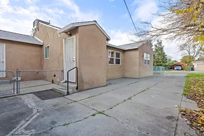 1750 Elmwood Avenue, Stockton, CA 95204 - Photo 58