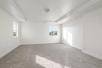 2325 S Creekside Drive, Los Banos, CA 93635 - Photo 16