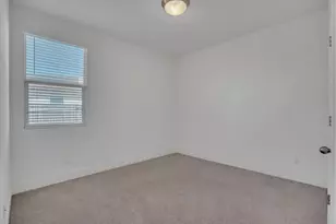 864 Loon St, Lathrop, CA 95330 - Photo 10