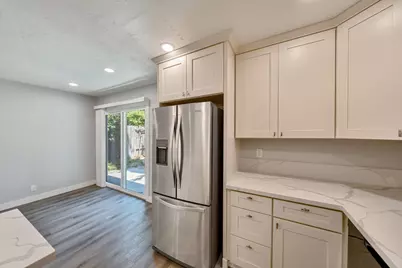 881 Reuter Drive, West Sacramento, CA 95605 - Photo 18