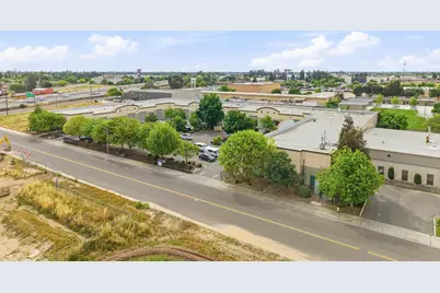 2218 Maryann Drive, Turlock, CA 95380 - Photo 20