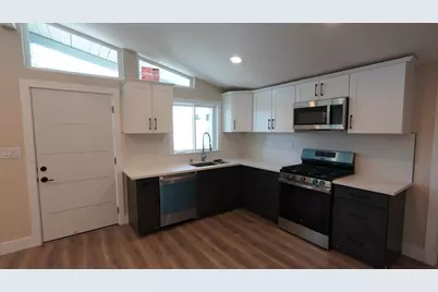 5650 San Vincente Way, North Highlands, CA 95660 - Photo 4