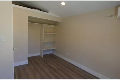 5650 San Vincente Way, North Highlands, CA 95660 - Photo 18