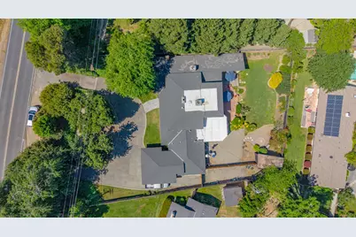 1035 E North Bear Creek Drive, Merced, CA 95340 - Photo 12