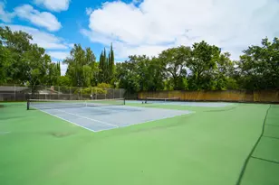 1215 Spruce Tree Cir, Sacramento, CA 95831 - Photo 32