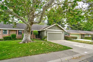 1215 Spruce Tree Cir, Sacramento, CA 95831 - Photo 2