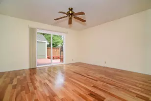 1215 Spruce Tree Cir, Sacramento, CA 95831 - Photo 12