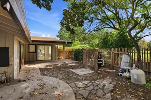 10716 Davis Rd, Stockton, CA 95209 - Photo 36