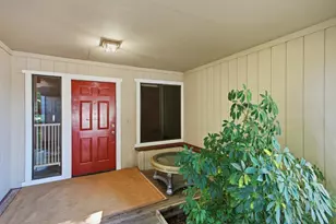 9169 Falcon Creek Cir, Elk Grove, CA 95624 - Photo 10
