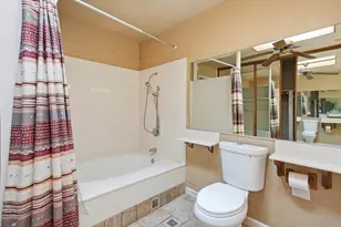 9169 Falcon Creek Cir, Elk Grove, CA 95624 - Photo 22