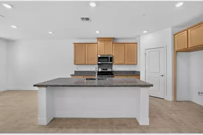 9979 Common Yarrow Way, Sacramento, CA 95829 - Photo 2