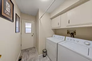 Maui Terrance, Modesto, CA 95355 - Photo 18