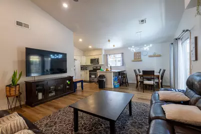 8248 Sunbird Way, Sacramento, CA 95823 - Photo 36