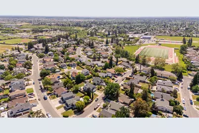 8248 Sunbird Way, Sacramento, CA 95823 - Photo 14