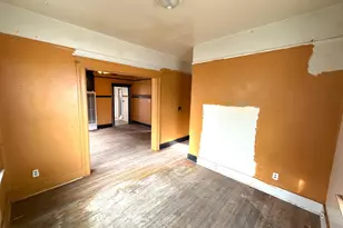 230 W 18th St, Merced, CA 95340 - Photo 4